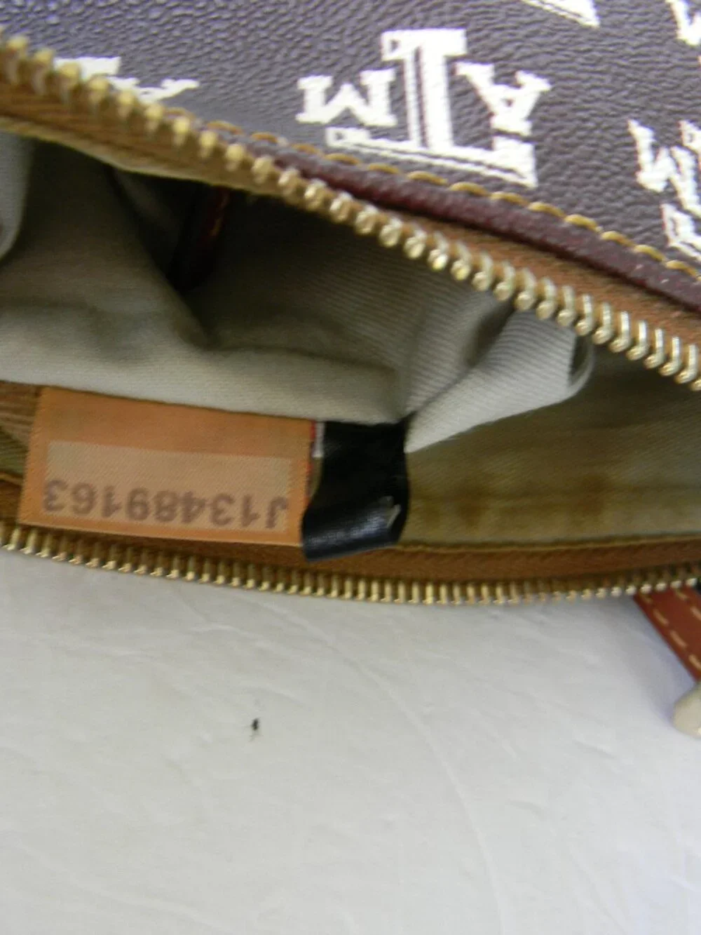 DOONEY & BOURKE TEXAS A&M AGGIES LOGO BROWN MEDIUM CROSSBODY LEATHER TRIM